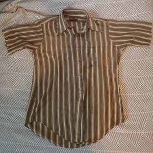 VINTAGE Van Huesen 417 Men's Half Sleeve. Stripes. Size 15.5 Neck. GUC.